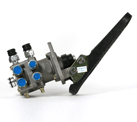 Кран тормозной главный (ГТК) с педалью FAW